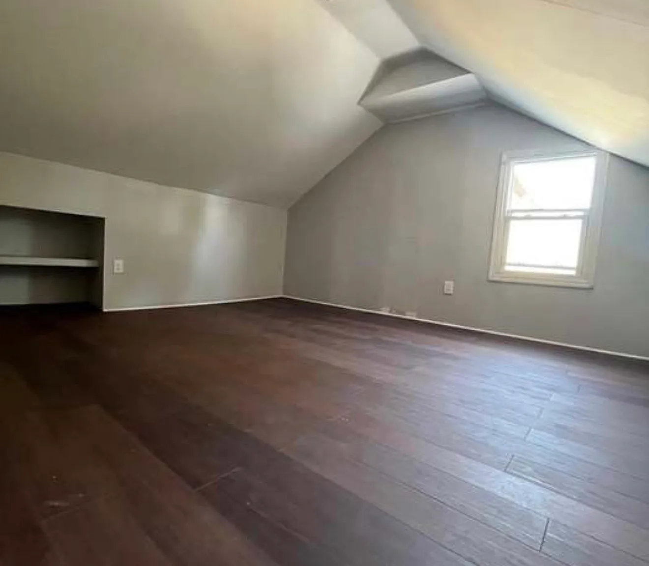 4 bed, 1.5 bath, 1148 sqft, $1,700 — Photo 2