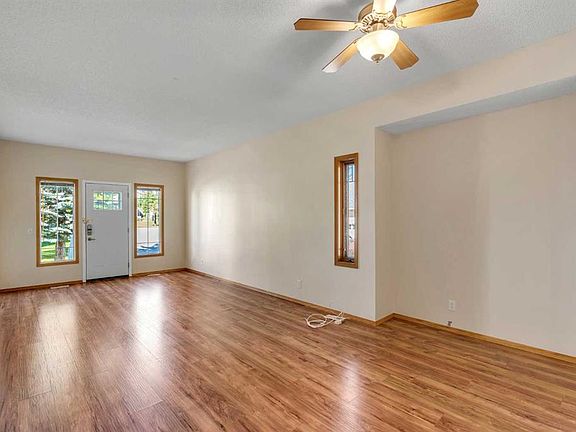4th image of 72 E Millside Dr SW #47