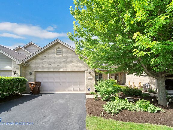 4th image of 9060 Newcastle Ct