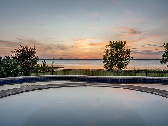 5th image of 1804 Lakeshore Dr