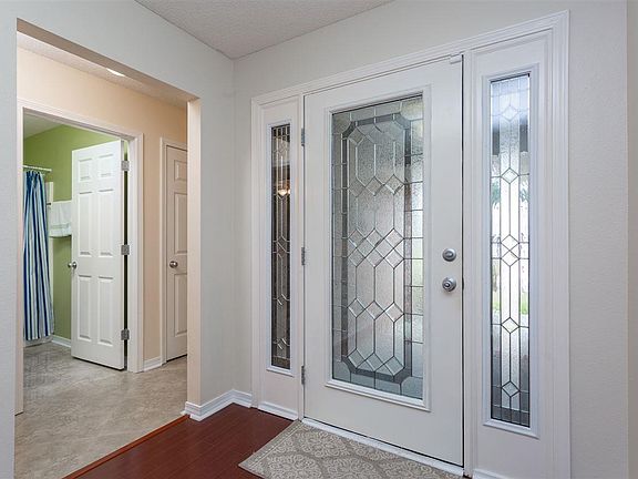 5th image of 5134 Cocoa Dr
