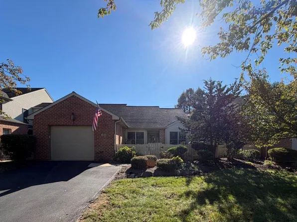 120 Cambridge Dr, Hershey, PA 17033