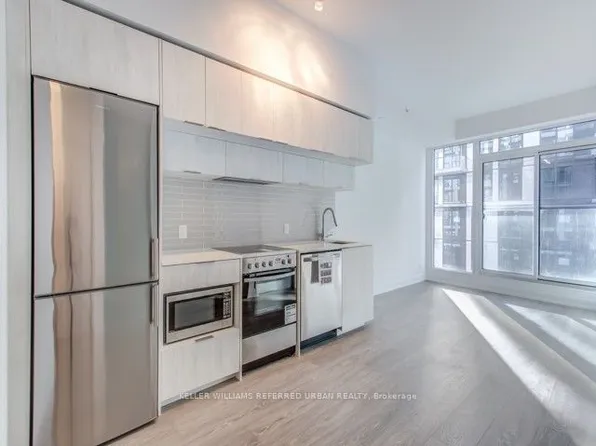 181 Dundas St E Unit 3601, Toronto, ON M5A 0N5