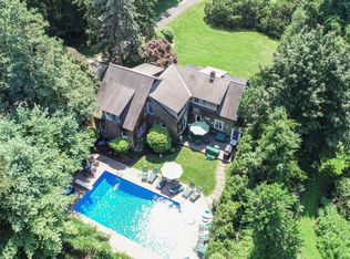 343 Greenlawn Rd, Greenlawn, NY 11740