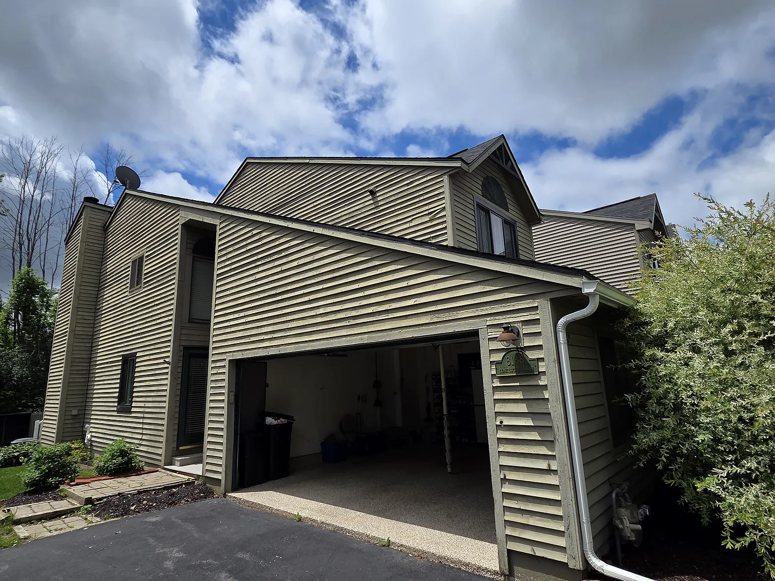 2 bed, 1.5 bath, 1204 sqft, $2,500 — Photo 4