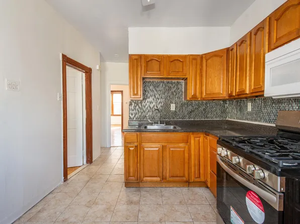 46 Spruce Street image 5 of 28