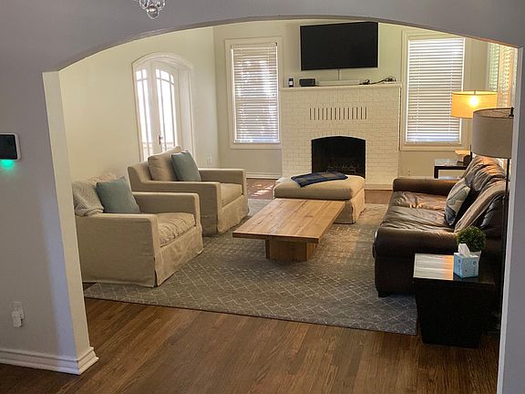 3rd image of 2565 Shirley Ave
