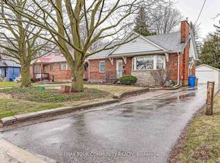 30 Dunning Ave, Aurora, ON L4G1A1
