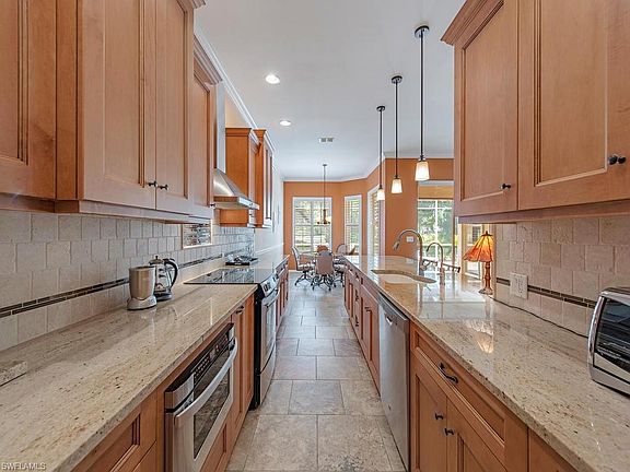 4th image of 26385 Clarkston Dr
