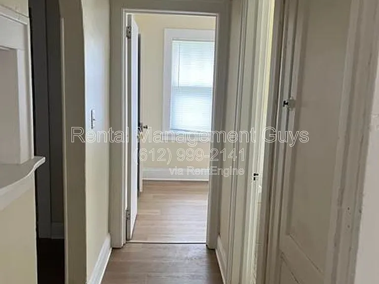 1649 Russell Ave N #2 — Photo 5