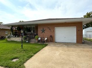 321 N Nelson St, Bennington, KS 67422