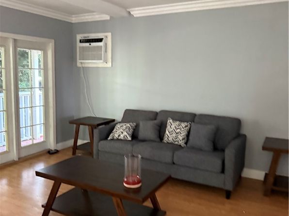 9031 Phyllis Ave APT 6