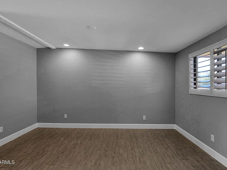 4916 E Amelia Ave — Photo 10