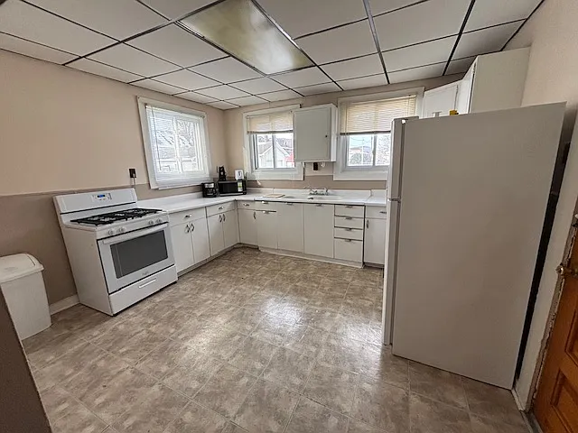 36 Collier St #101