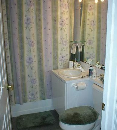1st floor bath