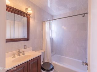 39 Boulevard, Flushing, NY 11357