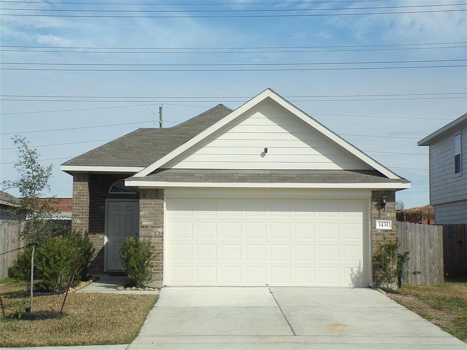 1st image of 1431 Oxford Meadows Dr