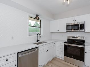 3003 Westwood Main Dr, Bryan, TX 77807
