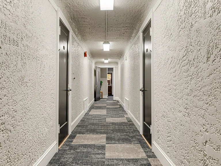 Frances Apts — Photo 8