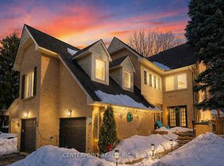 49 Redwood Ln, Markham, ON L3R3Z1