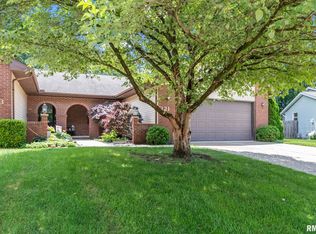 121 Calvin Ave, Springfield, IL 62704