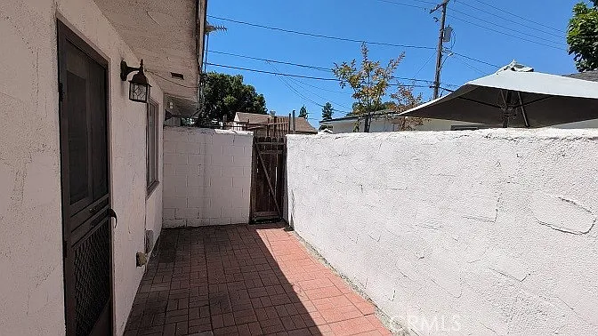 209 N Florence St — Photo 17