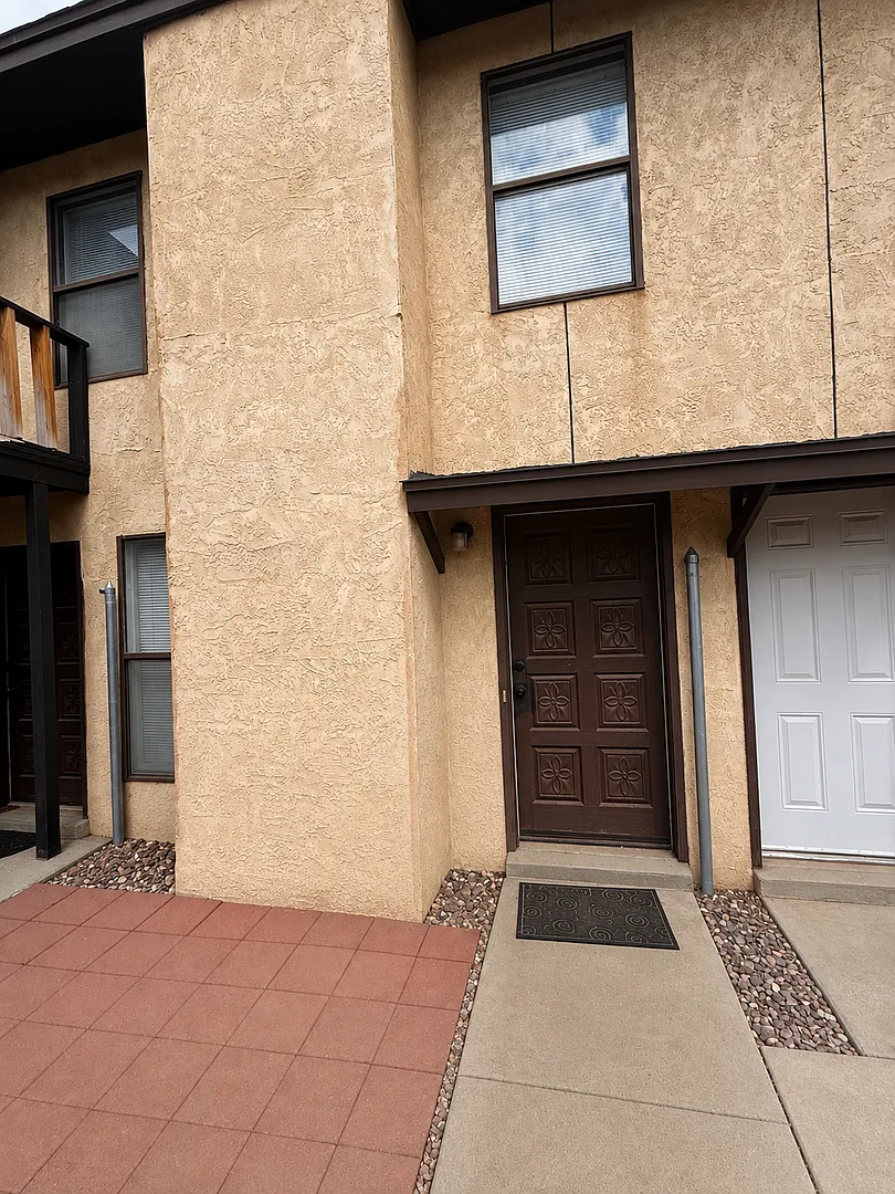 3155 Posada — Photo 2