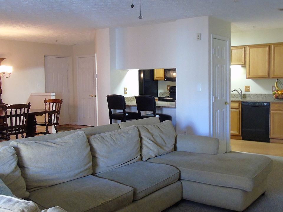 1st image of 617 Admiral Dr Unit 304