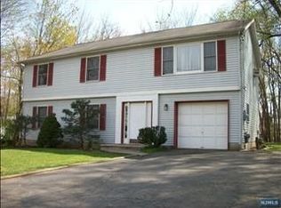 77 Westwood Blvd, Westwood, NJ 07675