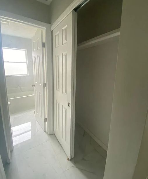 1st image of 5453 Iroquois Ave
