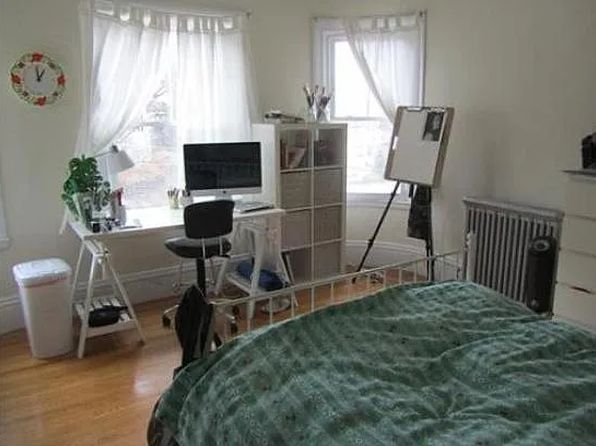 101 Glenwood St #2