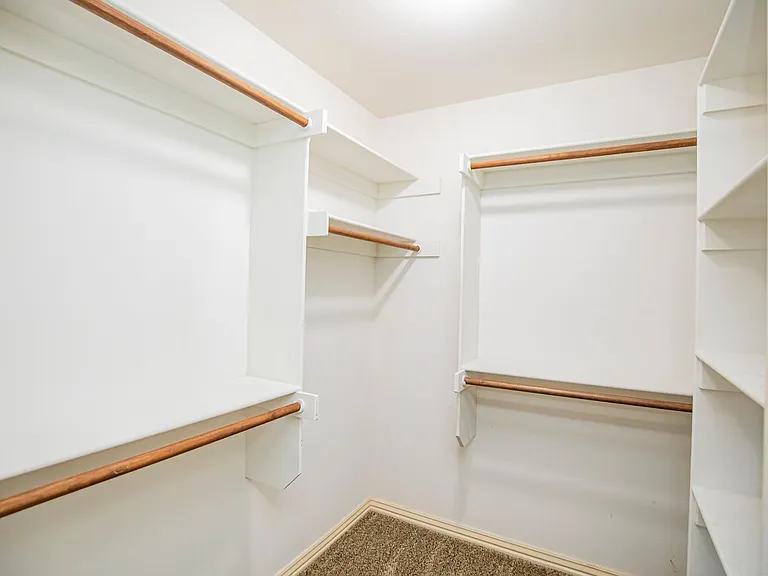 5319 Stockton Ave — Photo 15