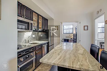 Rented by R New York