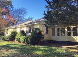 21 Moody Bridge Rd, Hadley, MA 01035