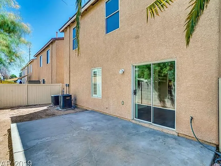 2446 El Valle St — Photo 17