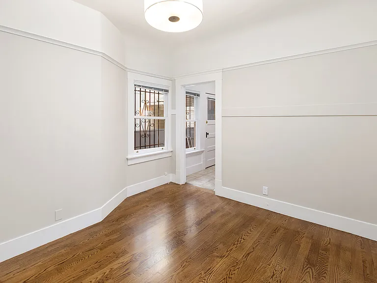 929 Pine Street — Photo 13