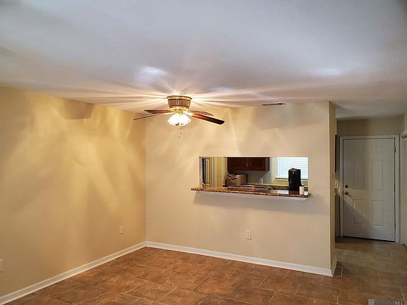 4th image of 1781 Boulevard De Province APT B