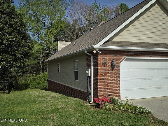 2nd image of 7017 Lake Bluff Ct