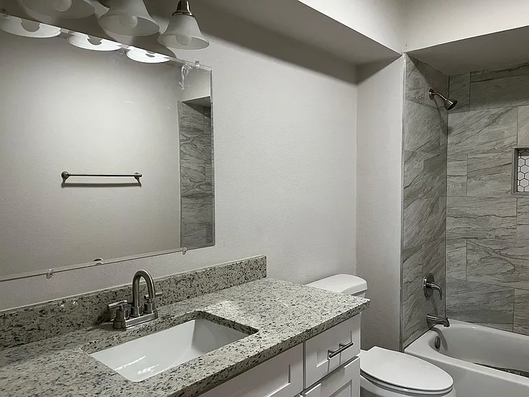 3410 Columbia Cir — Photo 3