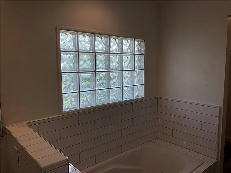 809 Malabar St — Photo 35