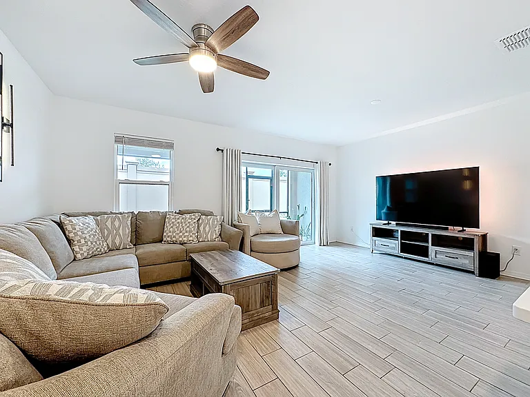5649 Tripoli Dr — Photo 11