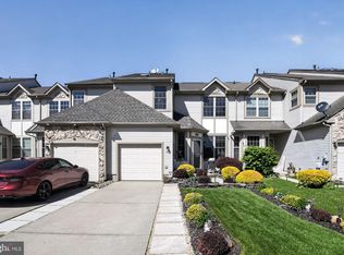 31 Shelburne St, Burlington, NJ 08016