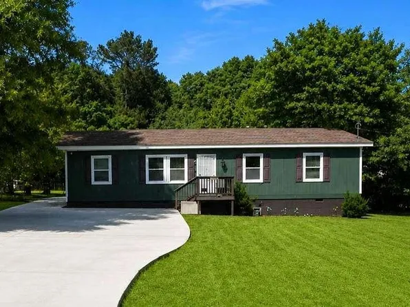 384 Ronthor Dr, Social Circle, GA 30025