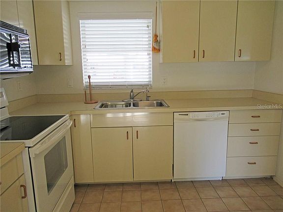 5th image of 2565 Riverbluff Pkwy #V-163