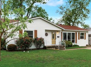 2318 Morgan St, Irving, TX 75062