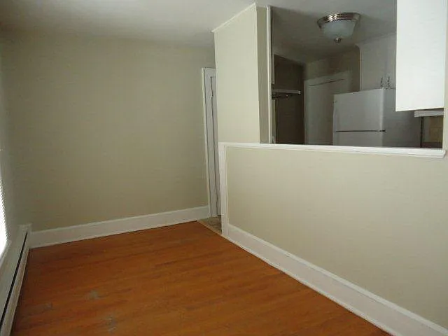 702 W Main St — Photo 3