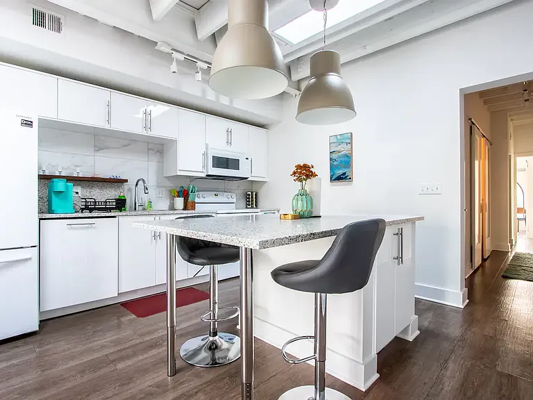 4308 Walnut St — Photo 6