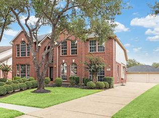 1823 Misty Oaks Ln, Sugar Land, TX 77479