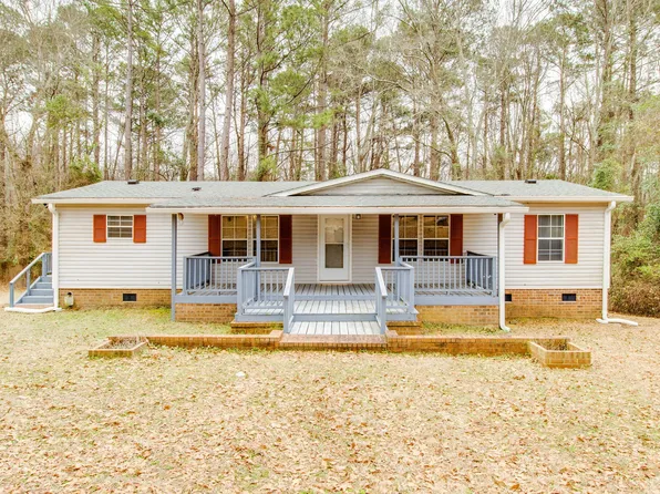 2831 McElveen Dr, Dalzell, SC 29040