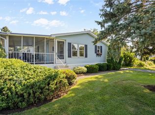 6431 Francis Dr, Victor, NY 14564